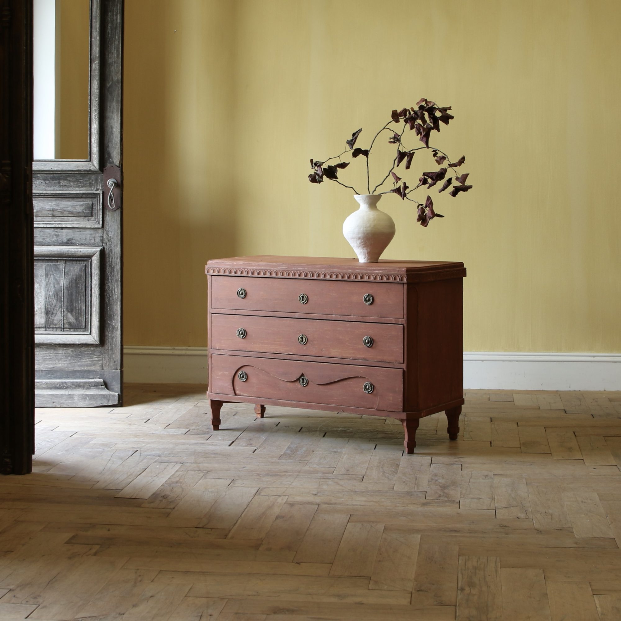 156-40 - Swedish Chest of Drawers